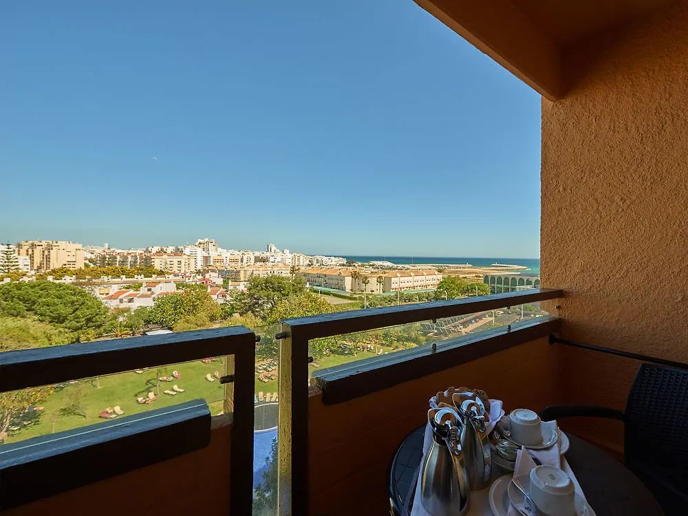 Dom Pedro Vilamoura
